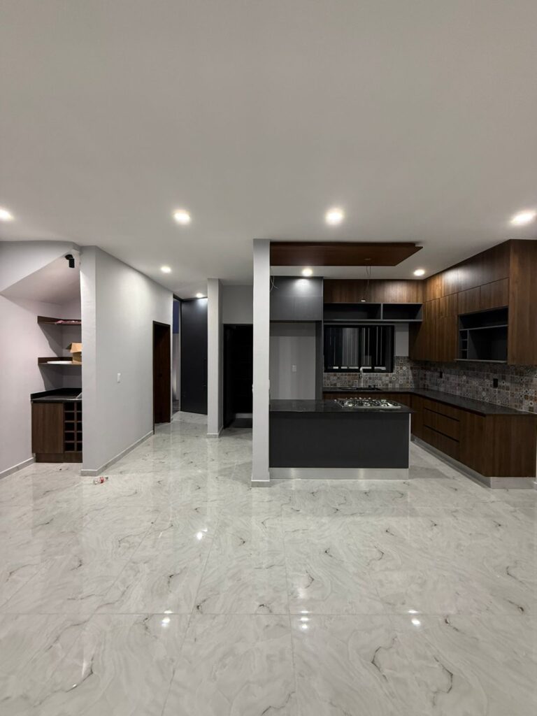 89c201ac 58fb 46a4 a085 aff278683584 768x1024