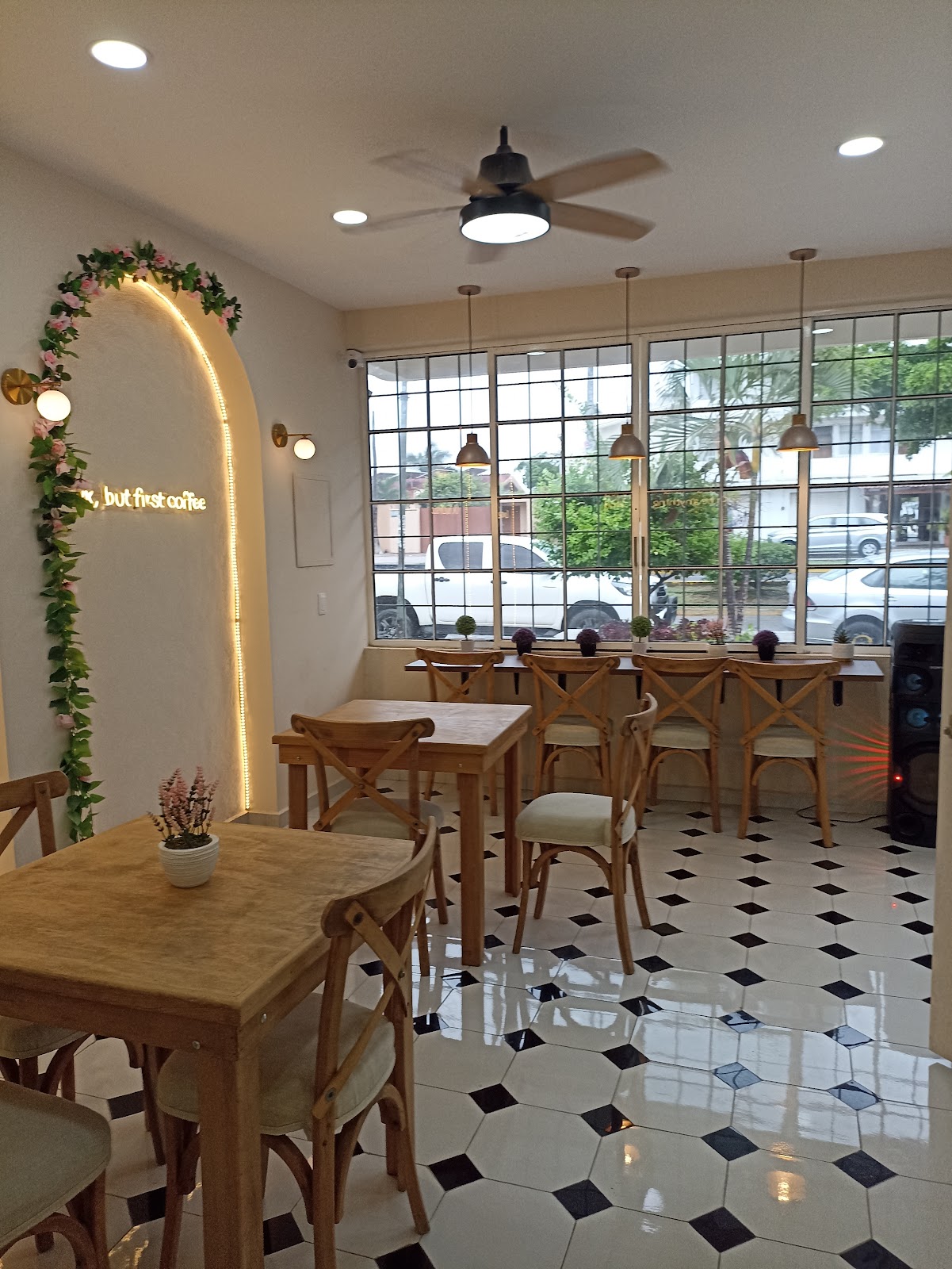 leetx-google-photo-65514-7 leetx-google-photo-65514-7