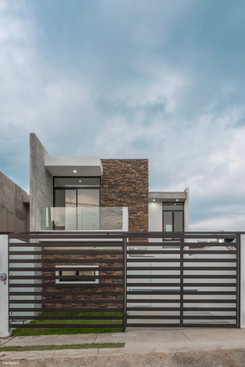 leetx-google-photo-71281-8 leetx-google-photo-71281-8