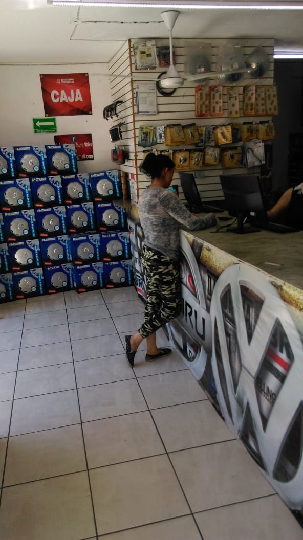 leetx-google-photo-81517-7 leetx-google-photo-81517-7