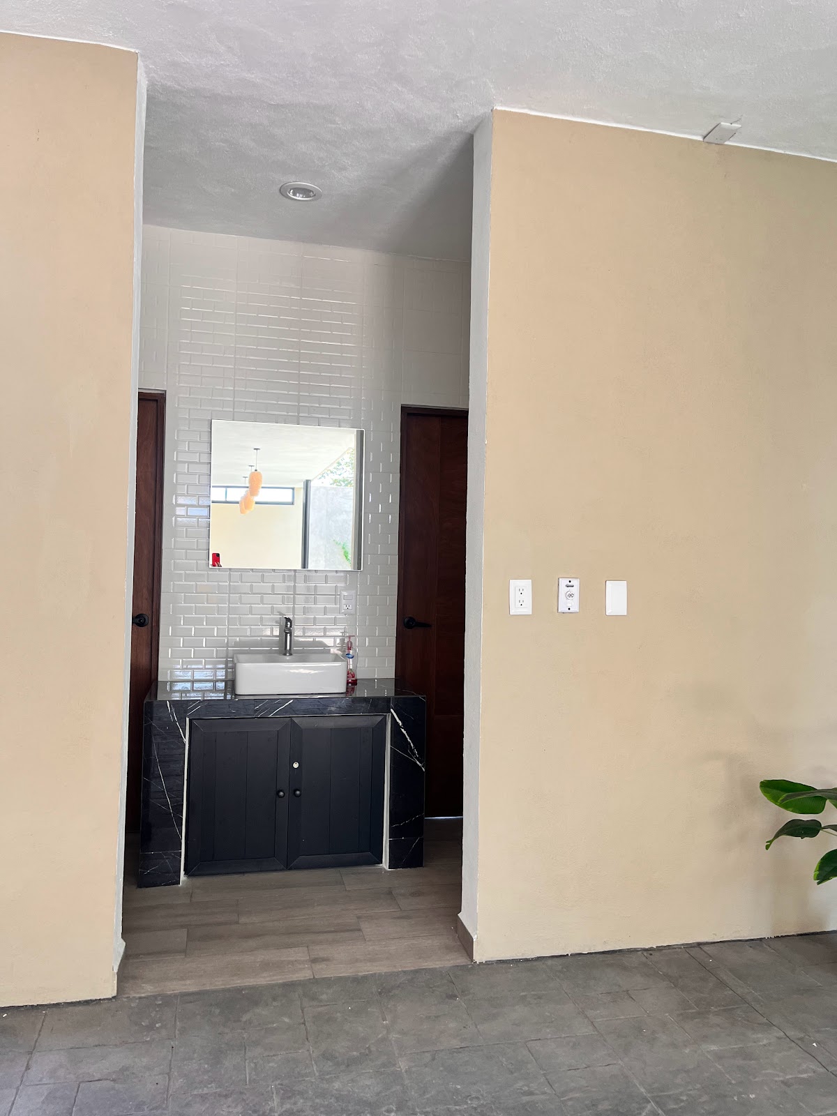 leetx-google-photo-81947-3 leetx-google-photo-81947-3